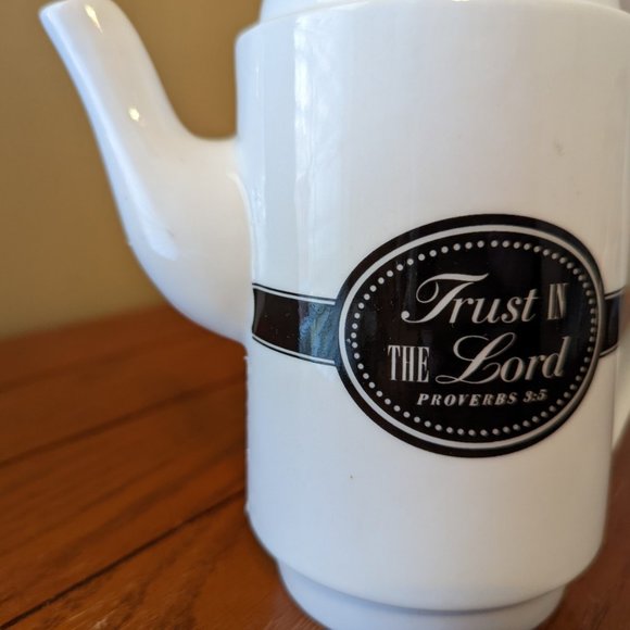 Trust in the Lord Black & White Teapot/Coffee Pot Proverbs 3:5 Pitcher - Picture 5 of 12